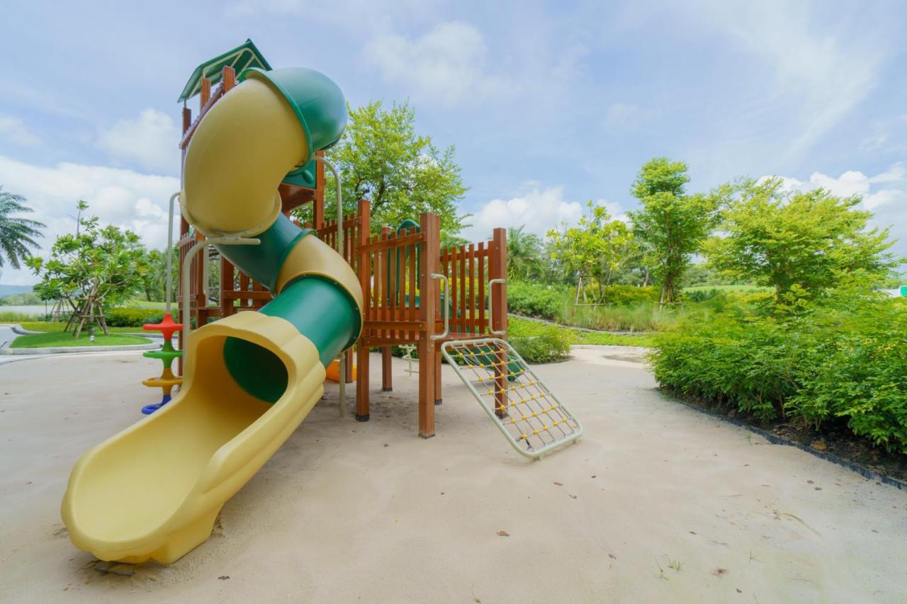 Skypark Apartments By Laguna Phuket Банг Тао Бийч Екстериор снимка