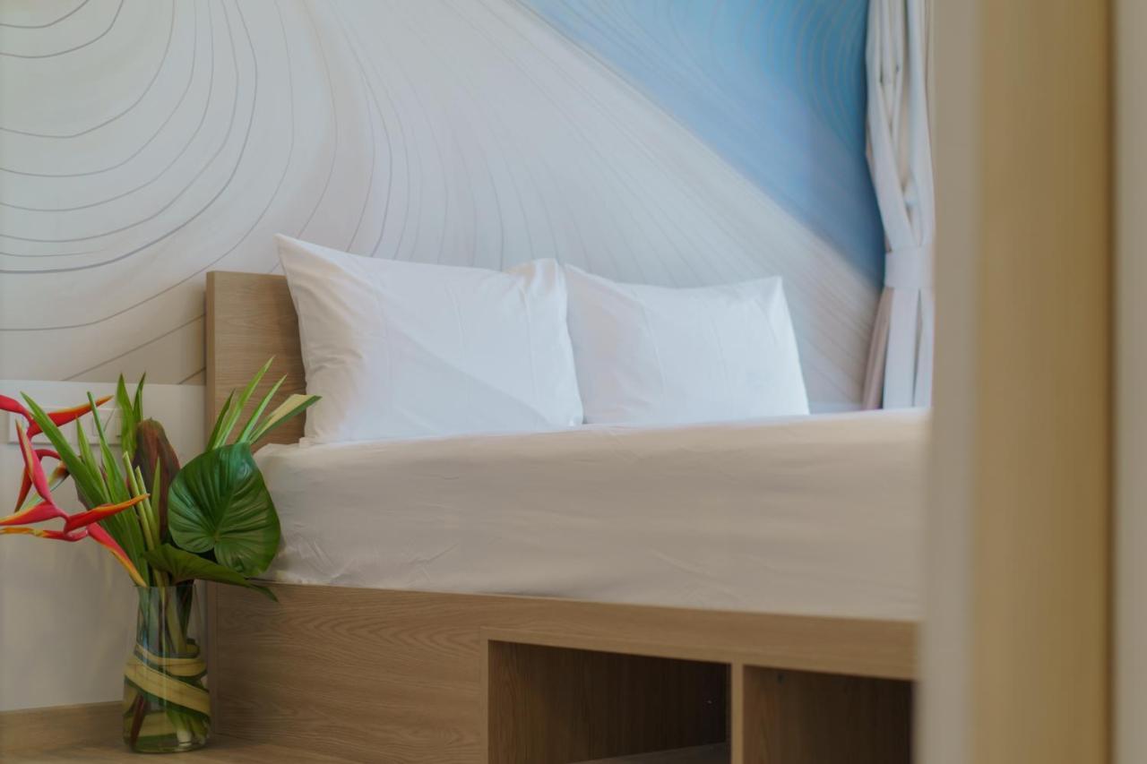 Skypark Apartments By Laguna Phuket Банг Тао Бийч Екстериор снимка