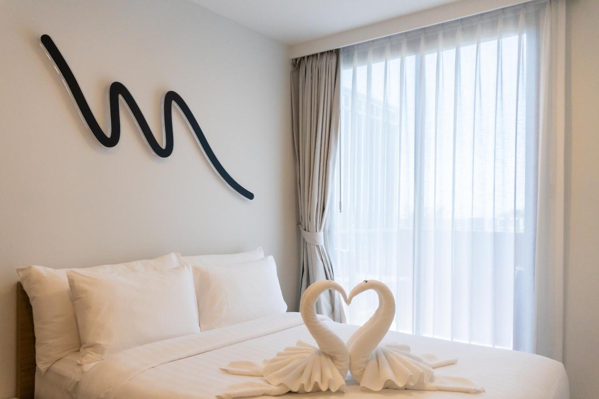 Skypark Apartments By Laguna Phuket Банг Тао Бийч Екстериор снимка