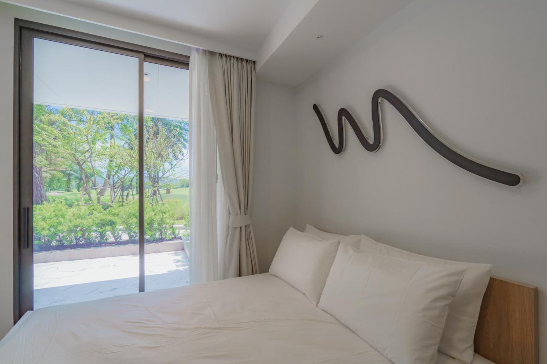 Skypark Apartments By Laguna Phuket Банг Тао Бийч Екстериор снимка