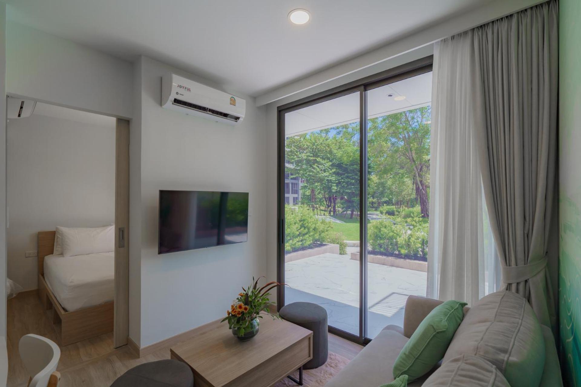 Skypark Apartments By Laguna Phuket Банг Тао Бийч Екстериор снимка