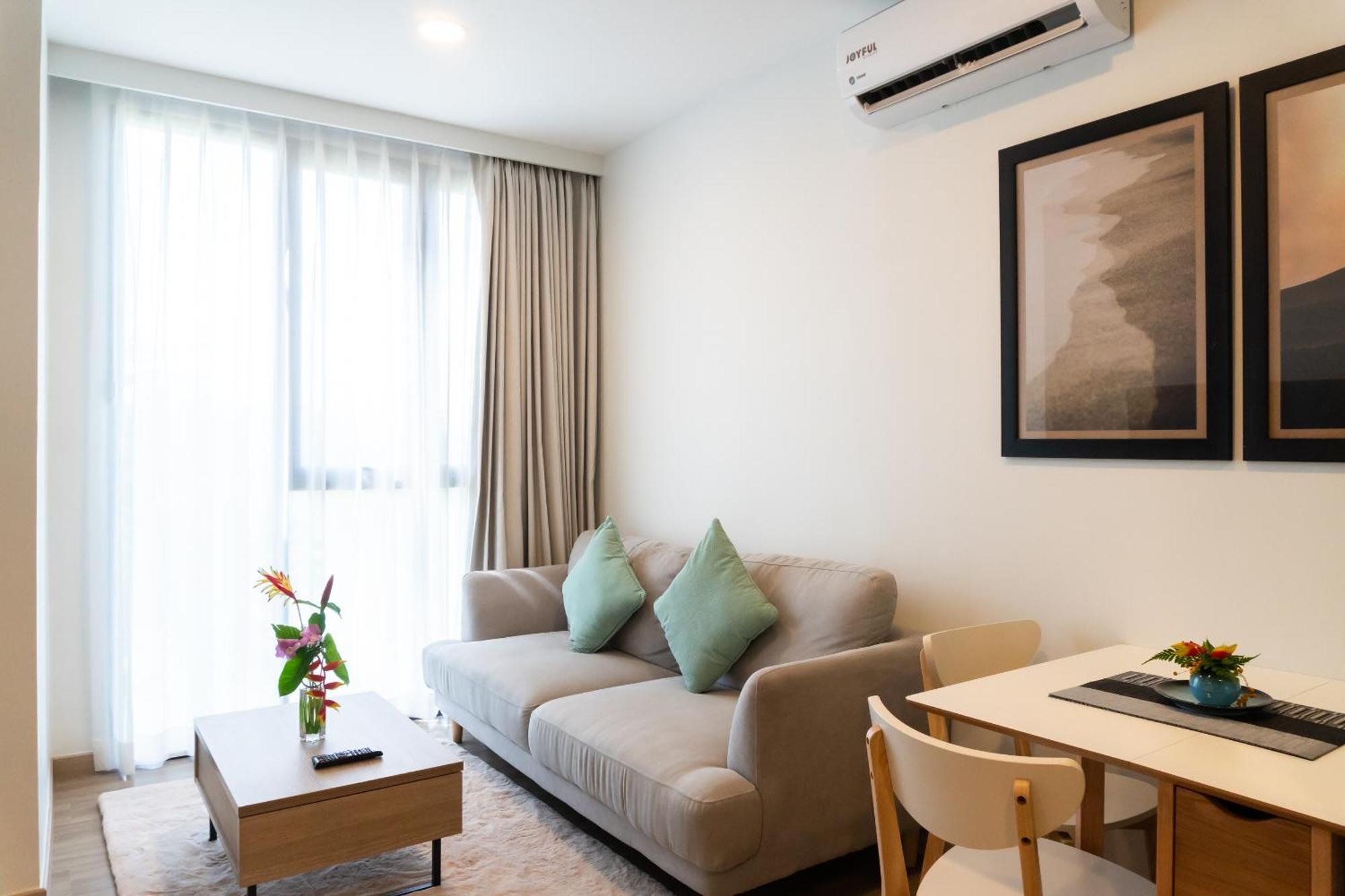 Skypark Apartments By Laguna Phuket Банг Тао Бийч Екстериор снимка
