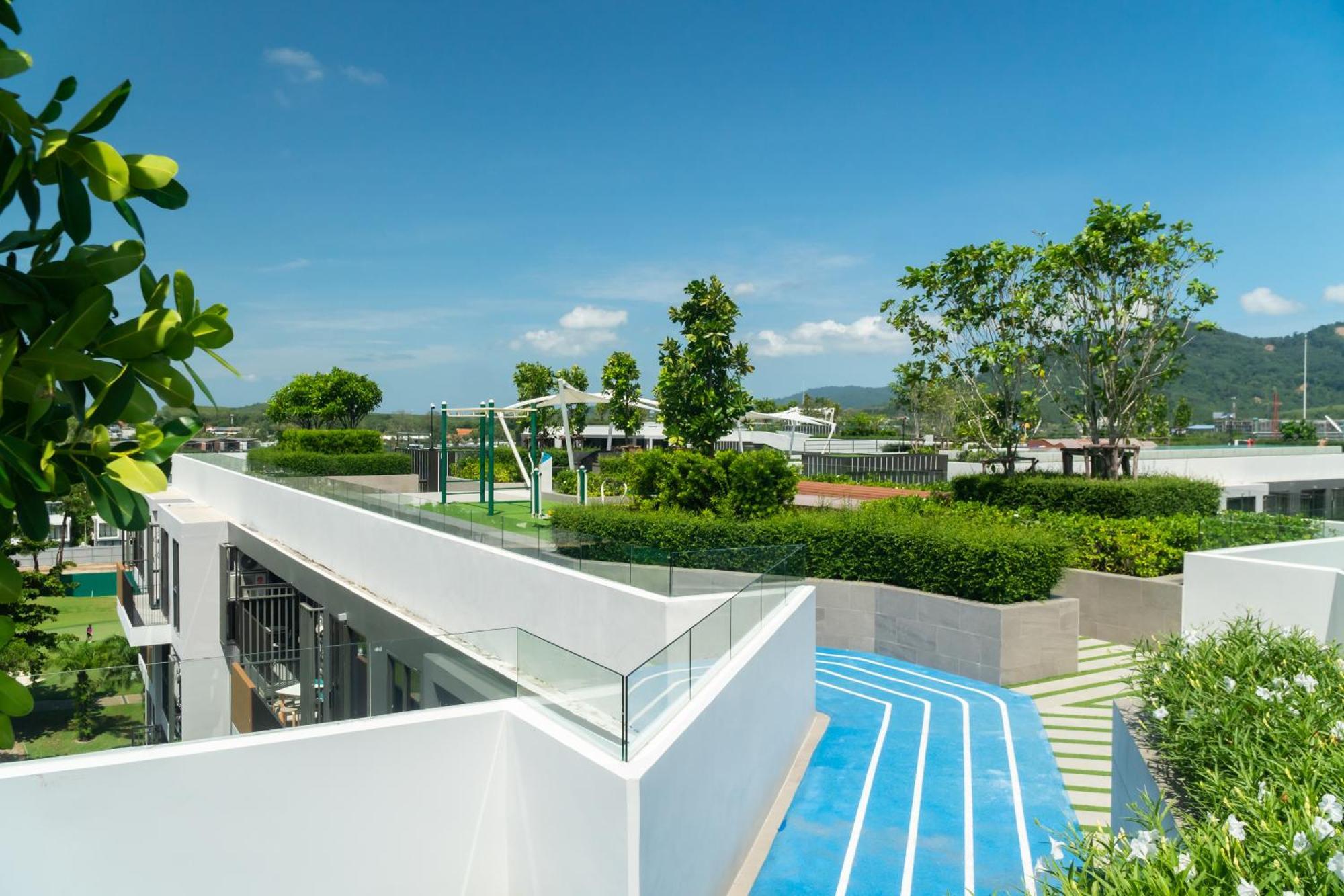 Skypark Apartments By Laguna Phuket Банг Тао Бийч Екстериор снимка